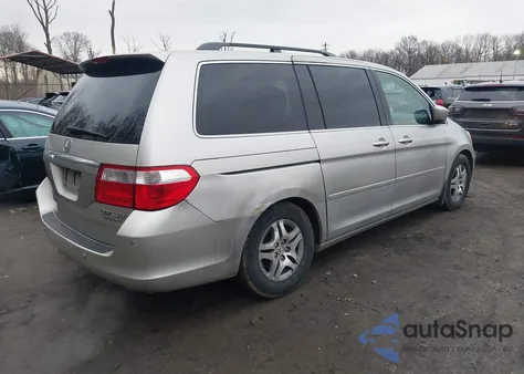 2006 Honda Odyssey Touring z USA, uszkodzony, nr VIN 5FNRL388X6B511767